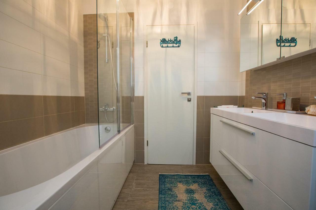 Villa Ani Apartment Ariel ドゥブロブニク エクステリア 写真