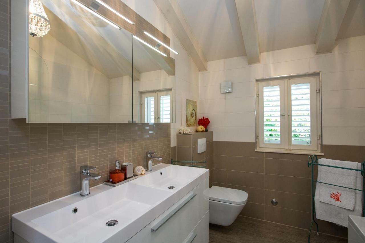 Villa Ani Apartment Ariel ドゥブロブニク エクステリア 写真